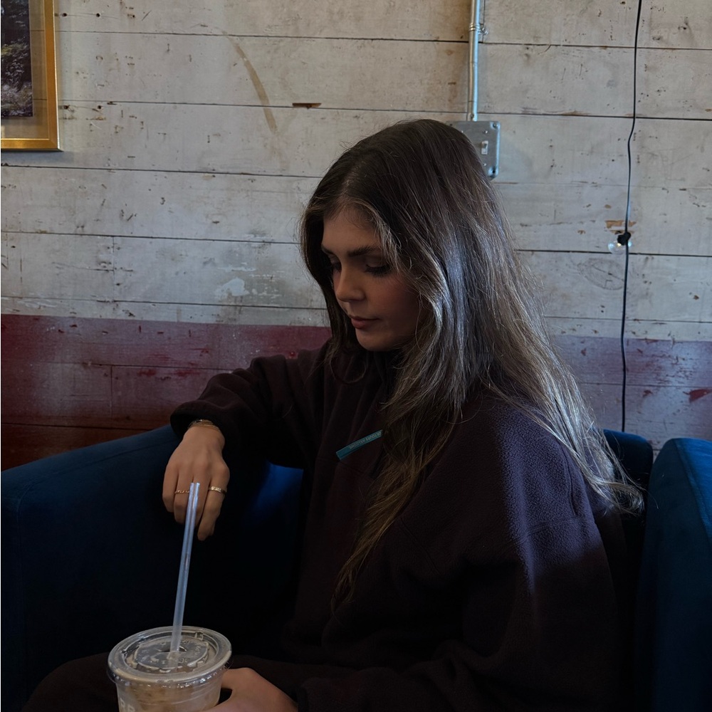 Meet your Posher, Lauren